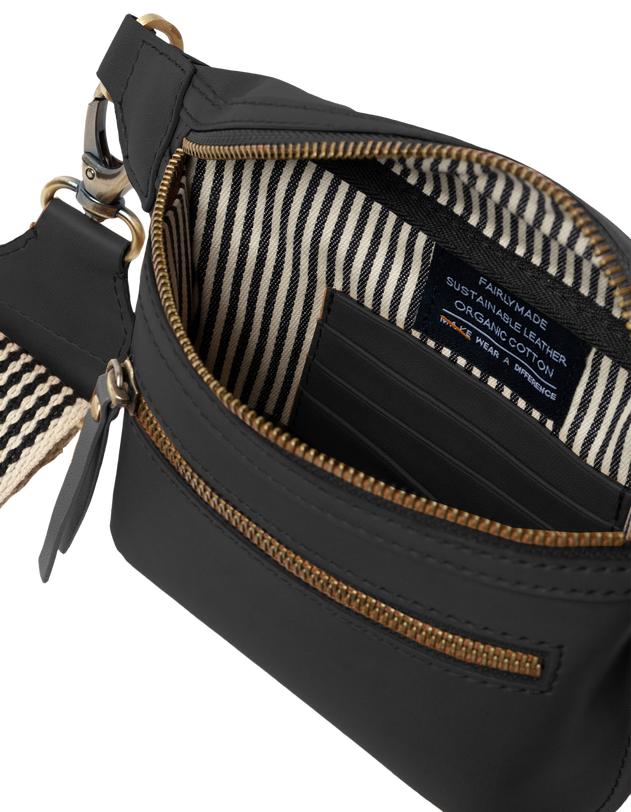 Beck's Bum Bag Apple Leather Black