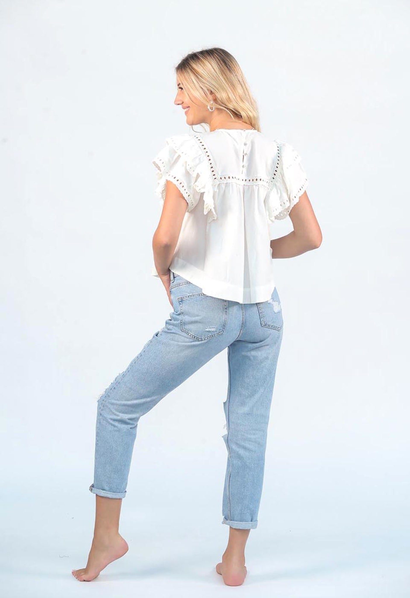 Calmology Ruffle Eyelet Top