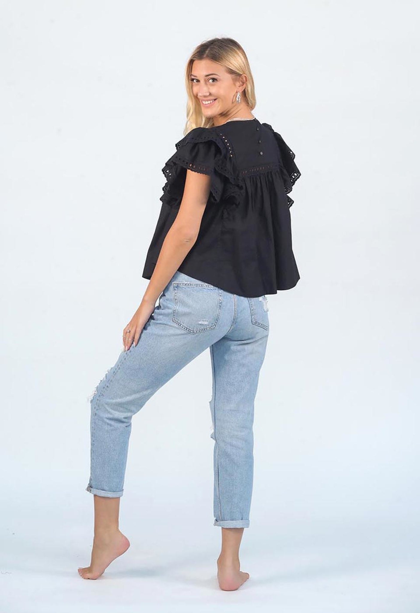 Calmology Ruffle Eyelet Top