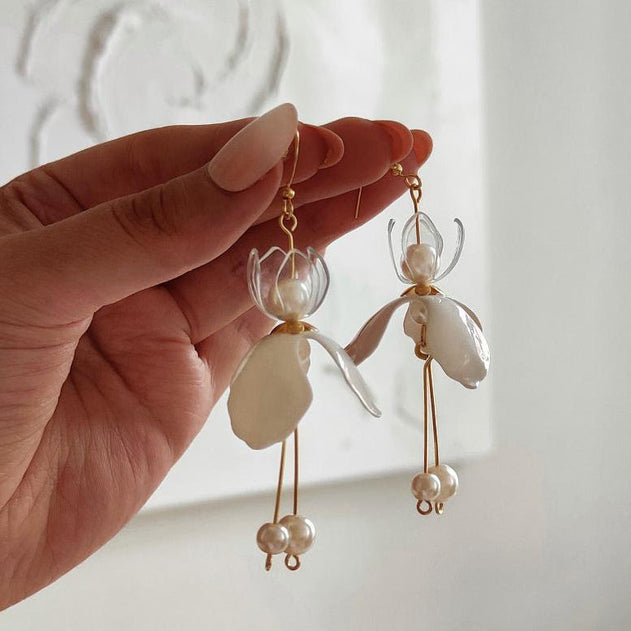 Snow Fairy Earrings White