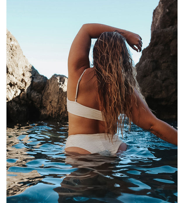 Jacquard Leona + Skyline High Bikini Set Cream