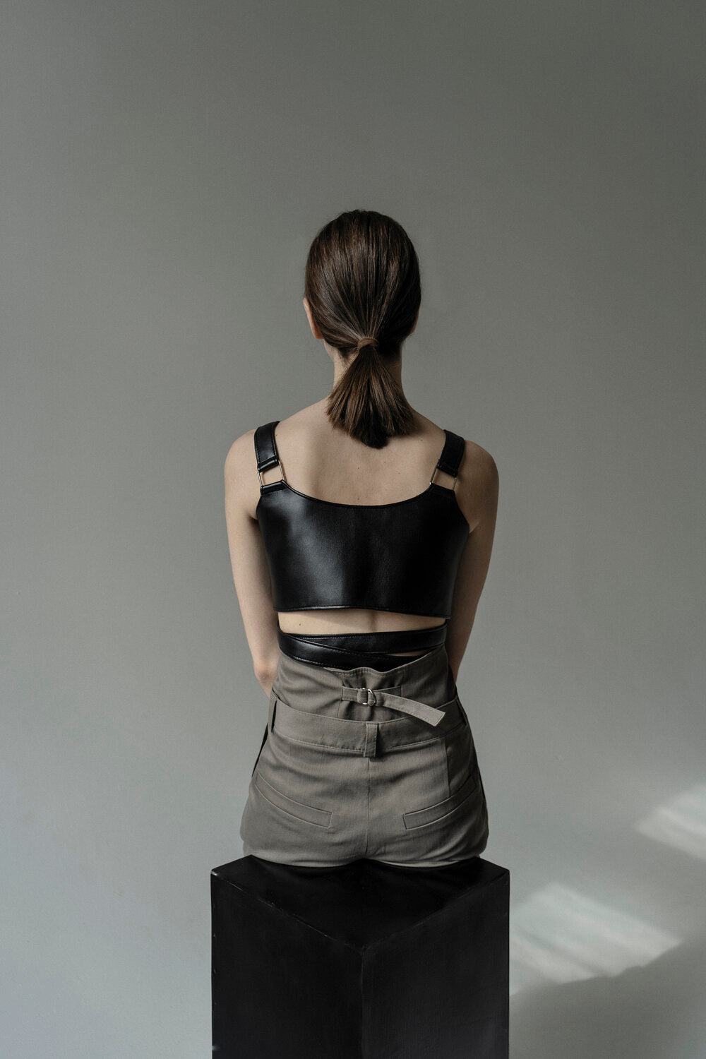 Extra High-Waisted Cuff Pants Grey