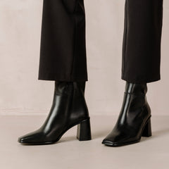 West Leather Ankle Boots Total Black