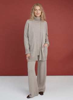 Knitted Merino Wool Cardigan with Pockets Beige