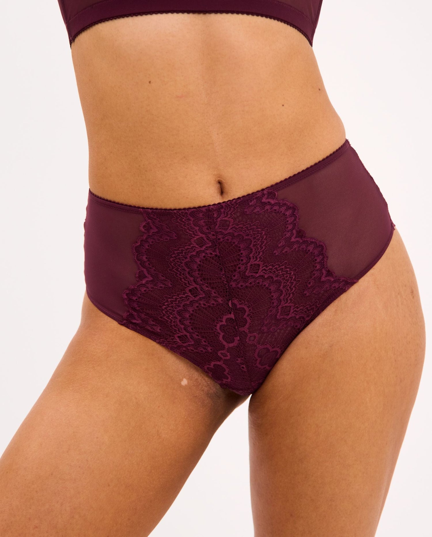 Lace Highwaist Briefs Cherry
