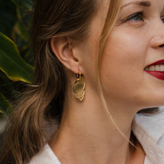 Simpukka Earrings Gold