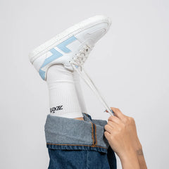 Alpha Sneakers White / Azul