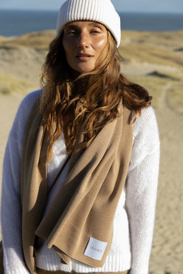 Via Merino Wool Scarf & Gloves Set Beige