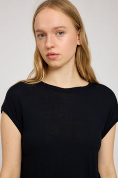 Cropped Loose Fit T-Shirt