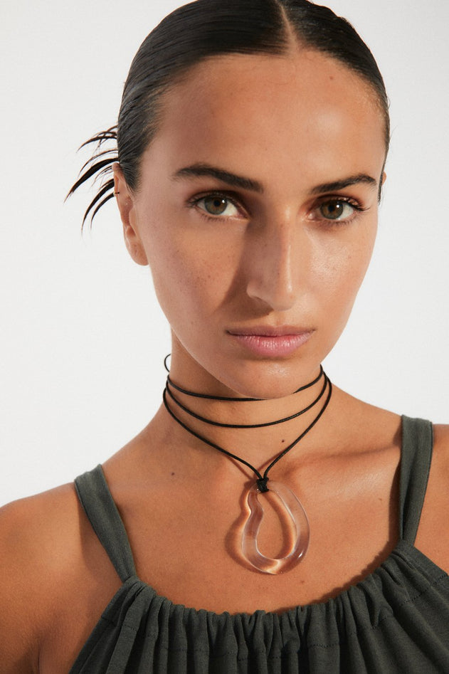 Llac Necklace Transparent / Black