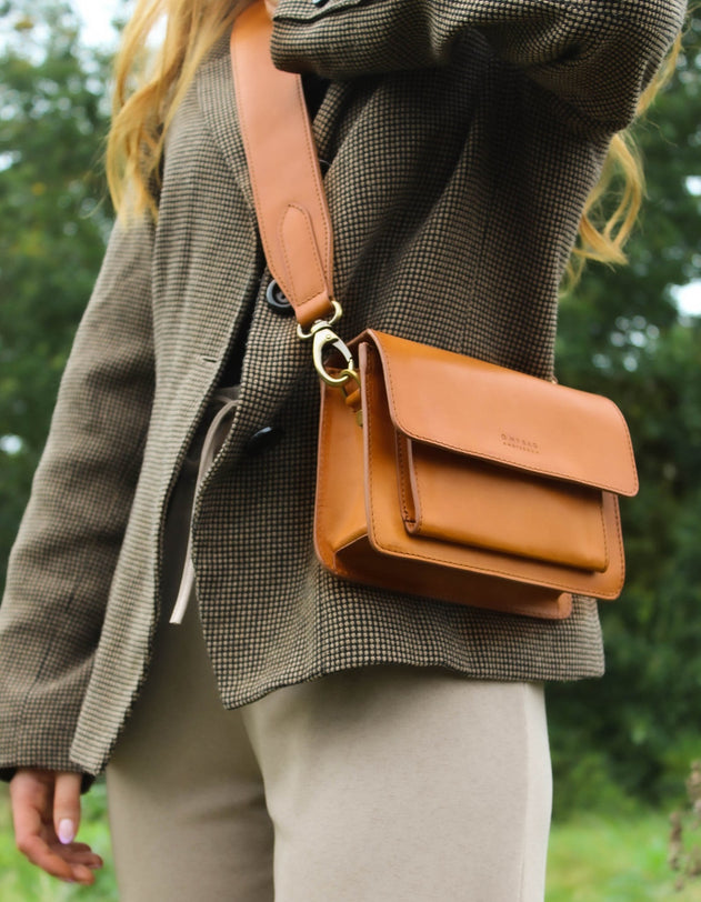 Harper Mini Laukku Cognac