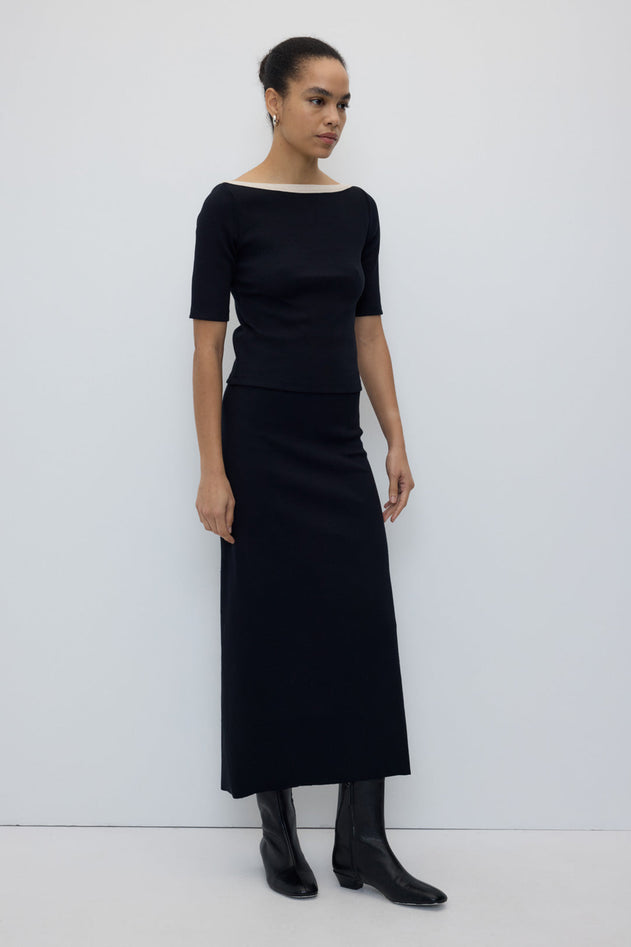 2863-TO-BL_Nilo-Top-Black_RITA_ROW_WOMEN_AW26_3.jpg?v=1784127568