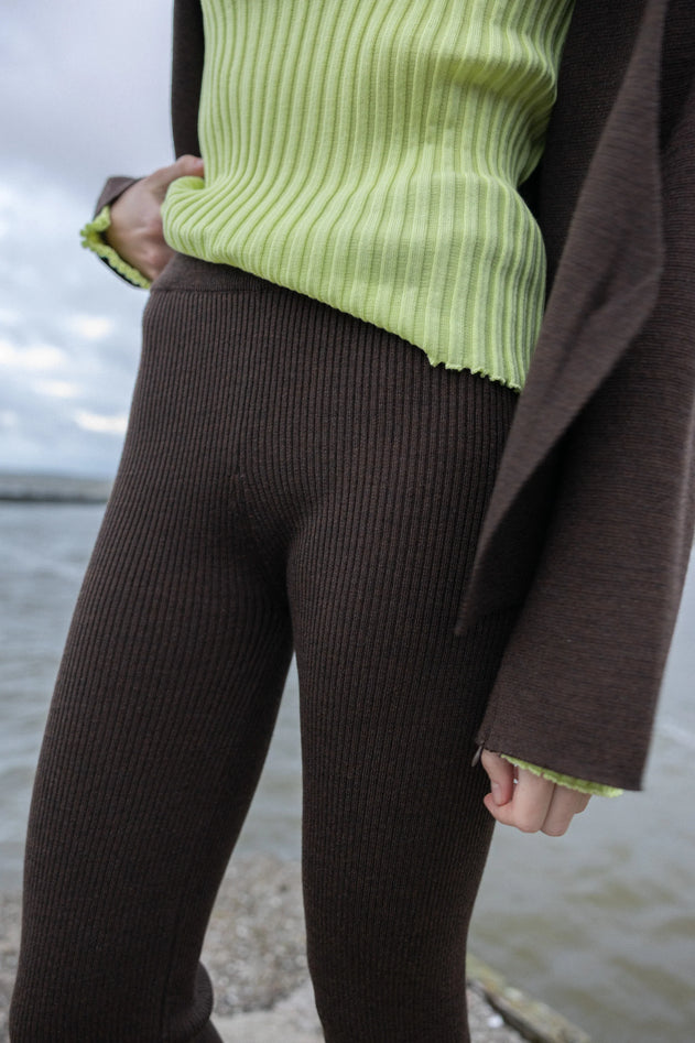 294658628.webp
