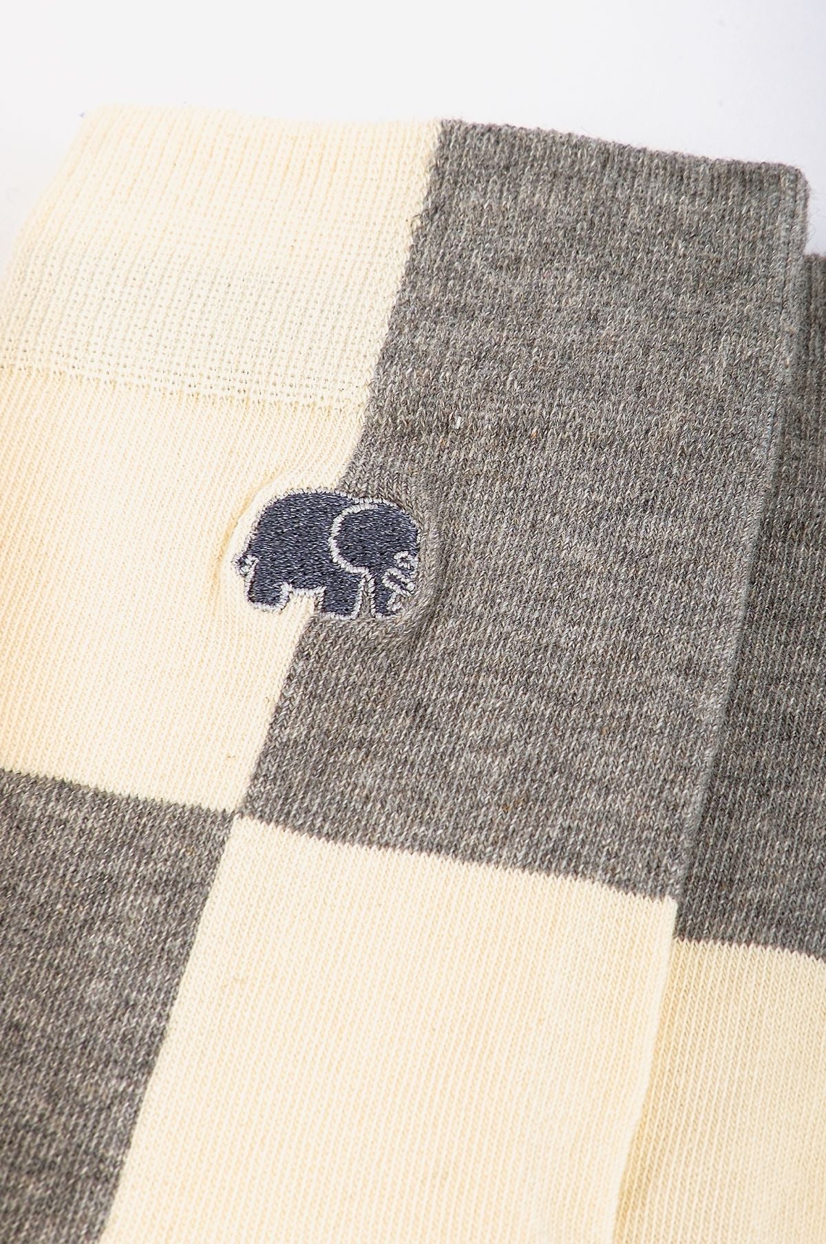 295109750.jpg