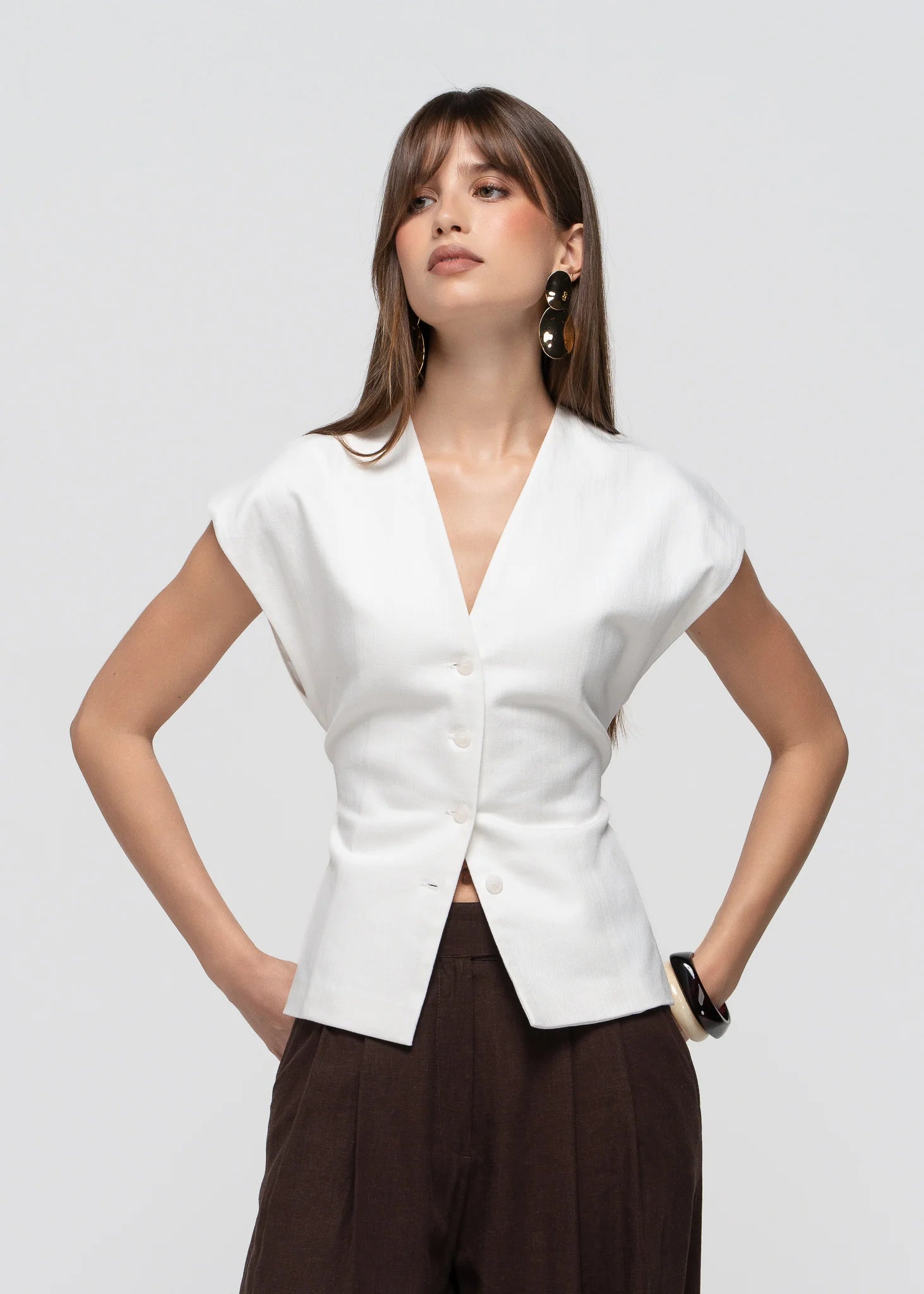 adjustable white vest