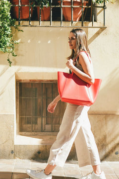 Totissimo Shoulder Bag Cherry