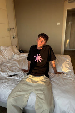 Romantic T-Shirt Black