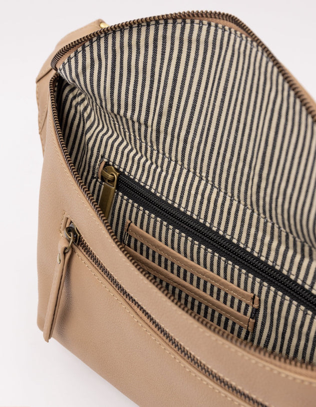 Drew Bum Bag Soft Grain Leather Sand