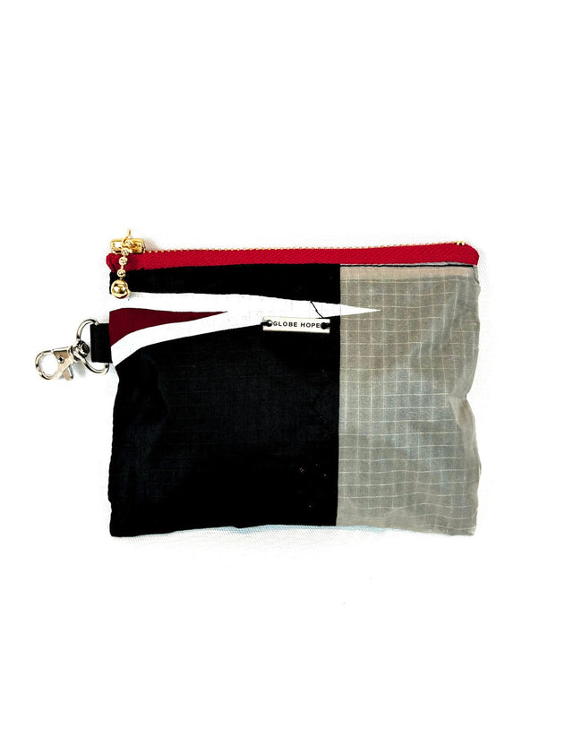 Uppura Maxi Zipper Bag Queen Of Hearts