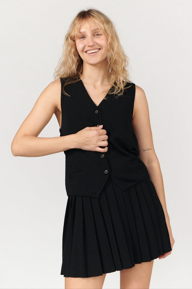 Piccolo Pleated Merino Mini Skirt Black