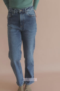 Gueda Momfit Denim Trousers Washed Blue