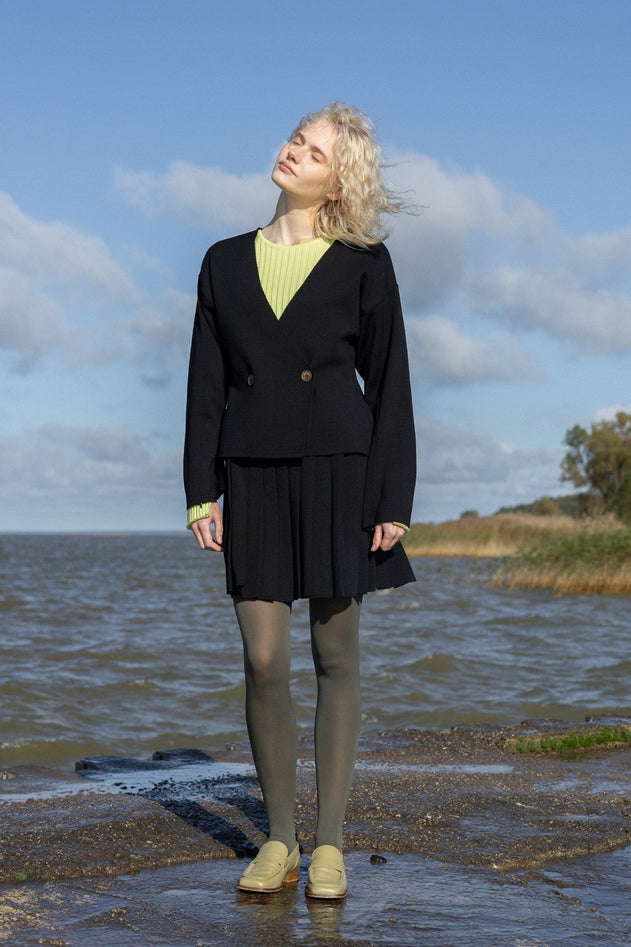 Piccolo Pleated Merino Mini Skirt Black