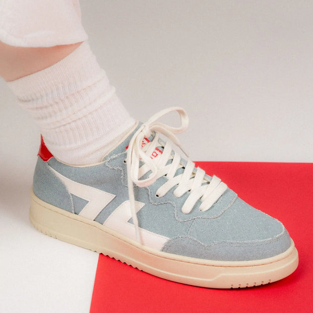 Bêta B4 Sneakers Blue