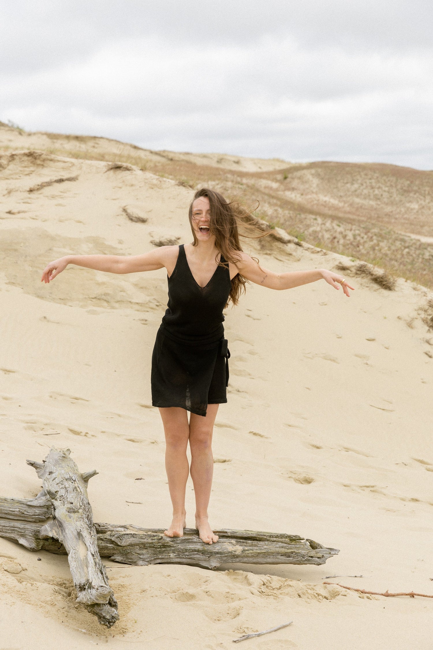 Mare Linen Wrap Skirt Black