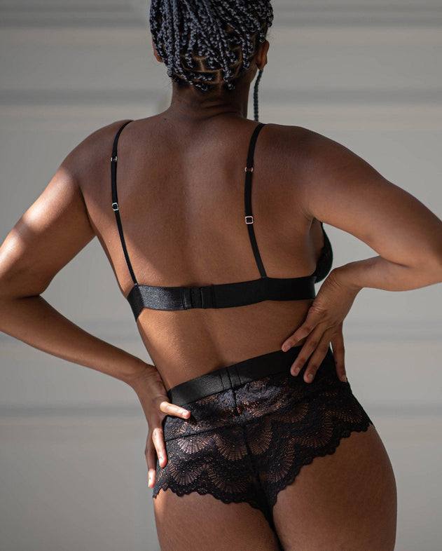 Highwaist String 002 Saboteur Black