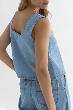 ALAGADI-DENIM-Light-Blue_02.jpg?v=1776258715