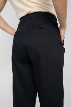 Cropped Pleated Pants Black