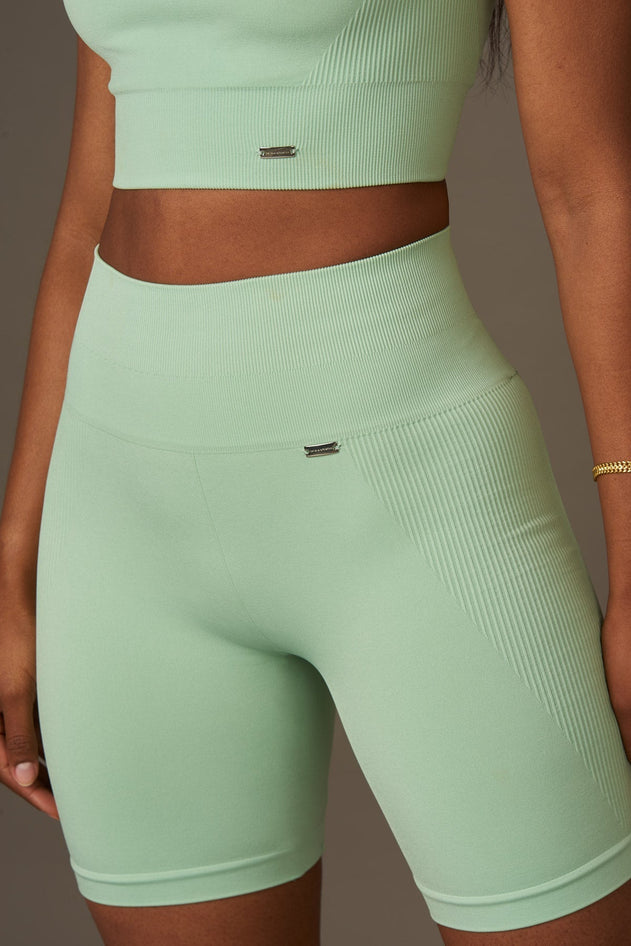 Bliss Biker Shorts Push-Up Light Green