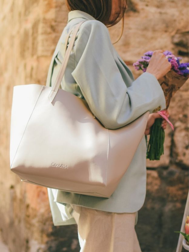 Totissimo Shoulder Bag Stone