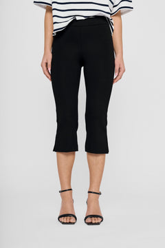 Capri Pants Black