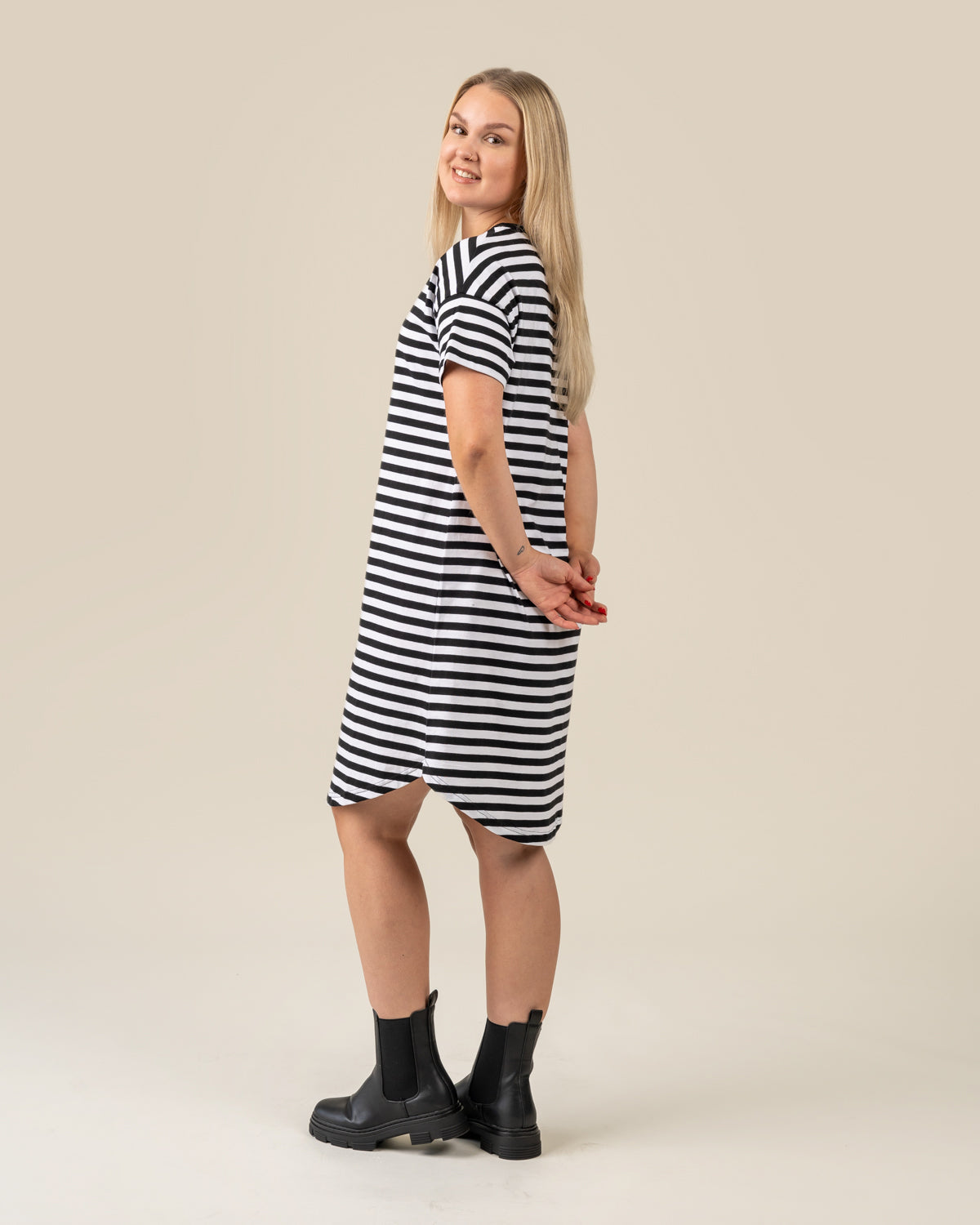 Muisto T-Shirt Dress Black/White Stripe