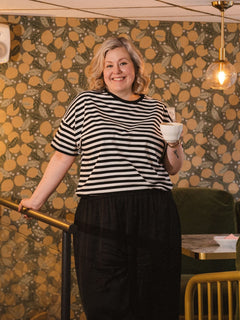 Muisto T-Shirt Black/White Stripe - IVALO.COM