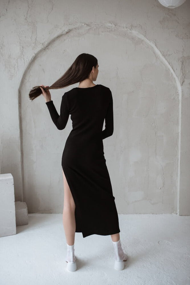 Knitted Slim Fit Merino Wool Midi Dress Black