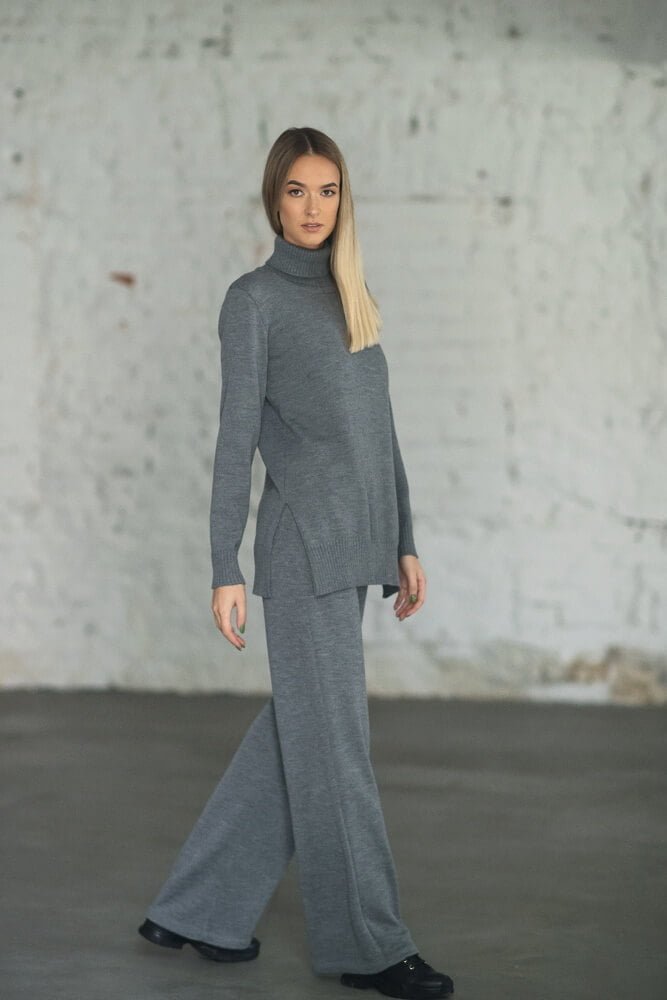 Monala grey merino wool wide-leg knitted pants, women, front view