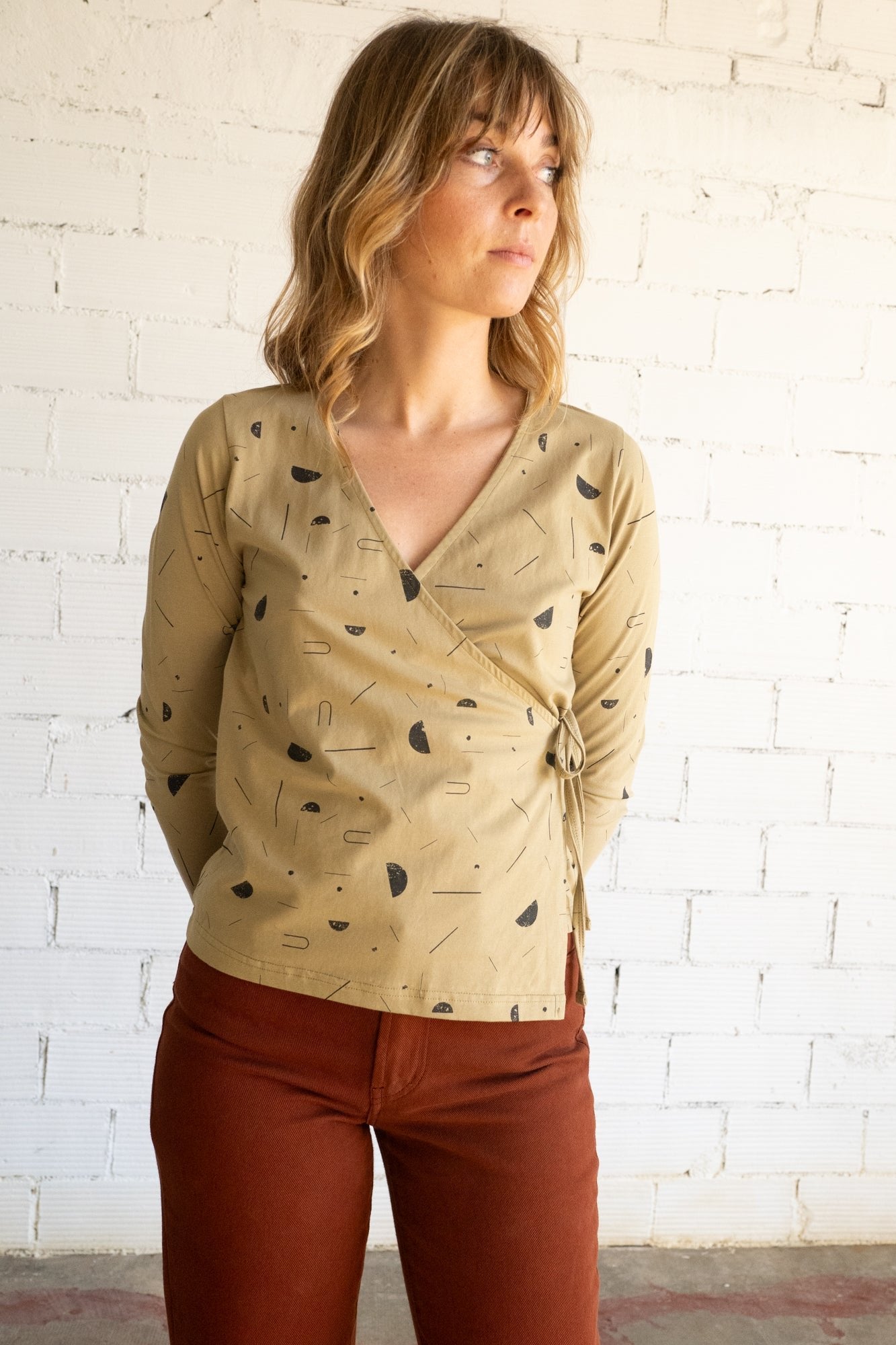 Gina Long Sleeved Crossover Top Sidereal Rain Beige