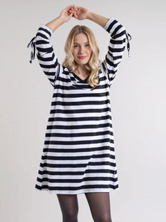 Ailigas Dress Black and White striped