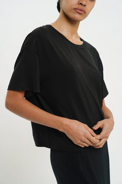 Gwynet T-Shirt Black - IVALO.COM