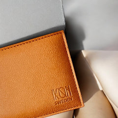 Apple Leather Classic Wallet with RFID Protection