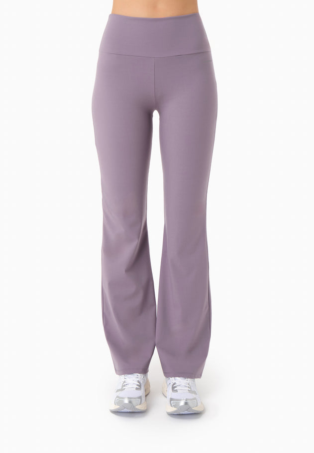 LAVINNdirtylilac-3_4484.jpg?v=1763472516