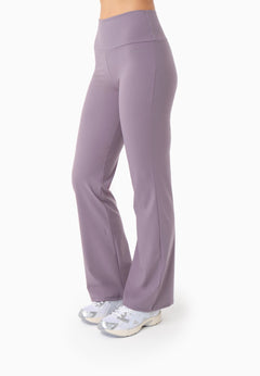 LAVINNdirtylilac-5_4487.jpg?v=1763472516