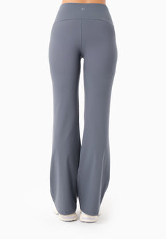 LAVINNsoftindigo-5_4684.jpg?v=1763473715