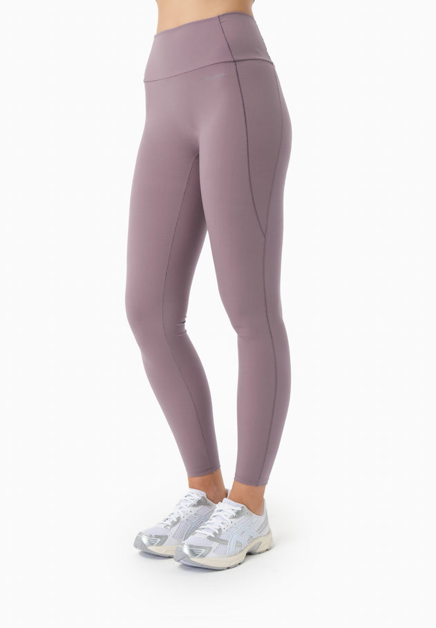 LINNDAdirtylilac-4_2454.jpg?v=1763460857