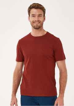 Basic T-Shirt Hot Chocolate
