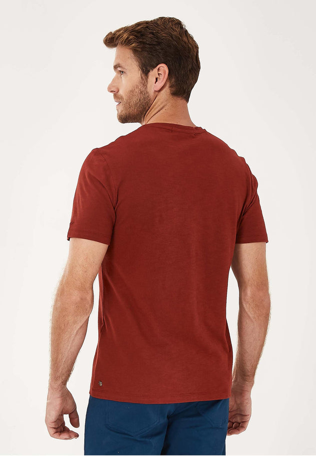 Basic T-Shirt Hot Chocolate