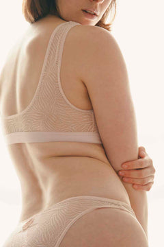 OLLY-brassiere-culotte-dentelle-Savannah-rose-pale1B8A4015.jpg?v=1775397910