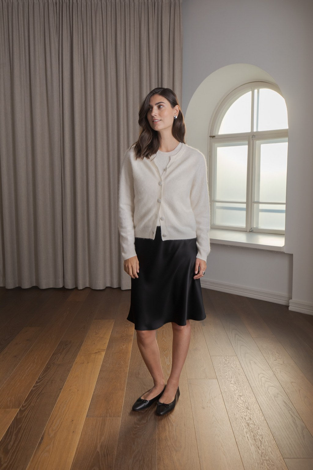 Tiana Knee Length Satin Skirt Black